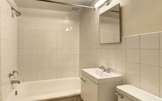 Destination Stays McGill Plaza DT MTL