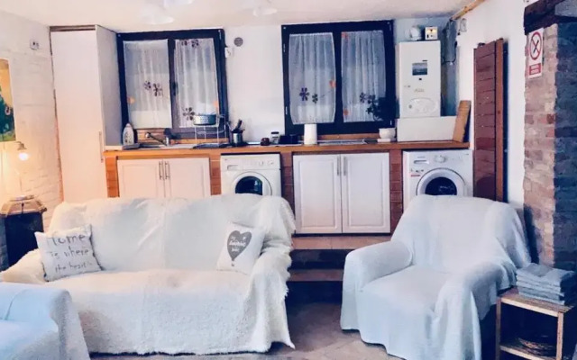 Boutique Suite 3
