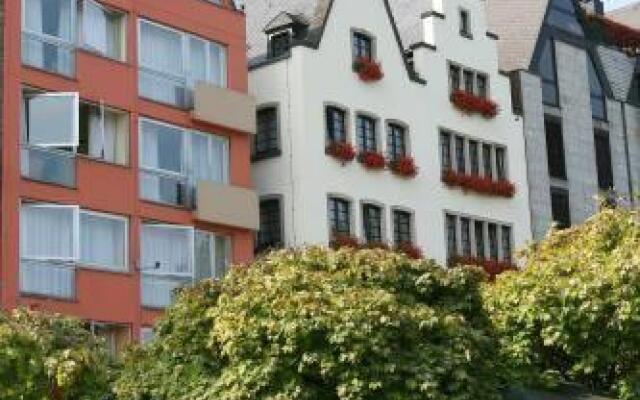 Hotel Drei Kronen вид на фасад