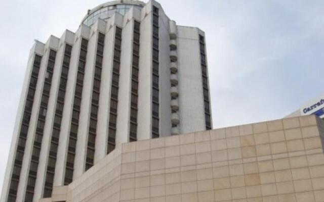 Orient Hotel Xian вид на фасад