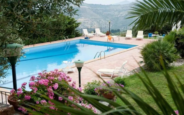 Villa Ivoni 1