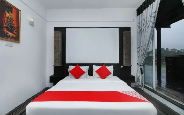 OYO 523 Royal Hotel