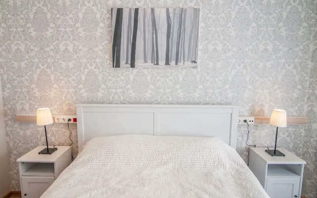 PiterStay Nevskiy 170