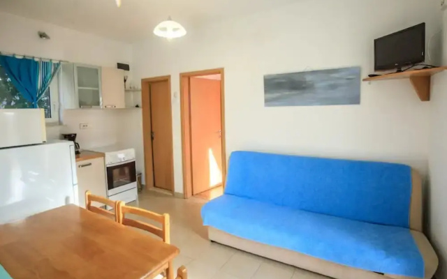 Sumartin Holiday Home Near the Beach