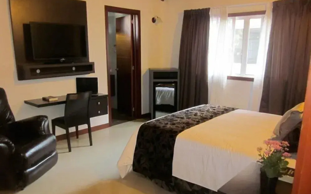 Serenity Suites