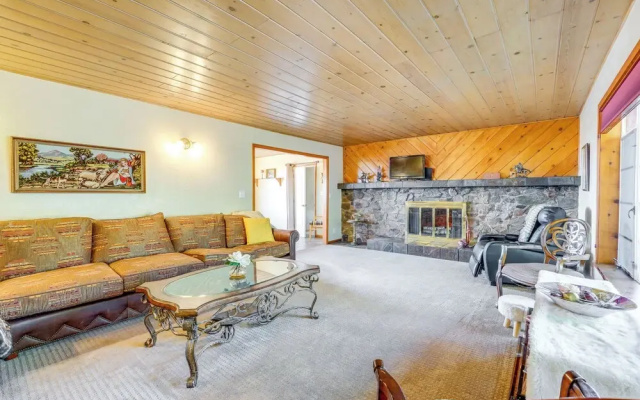 Close to Hiking & Biking: Mtn-view Phoenix Home