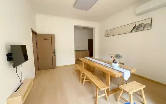 Zhuhai Huban Shanse Homestay (Riyuebei)