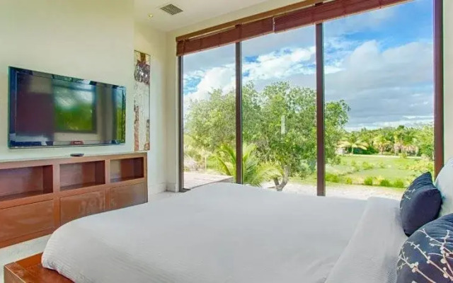 Wild Orchid Belize