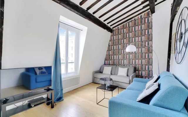 Parisian Charm in the Heart of the Marais !