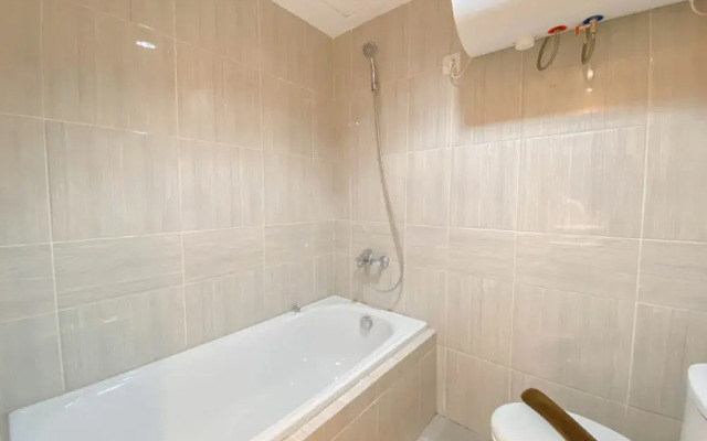 Spacious And Minimalist Studio Apartment At Vasanta Innopark