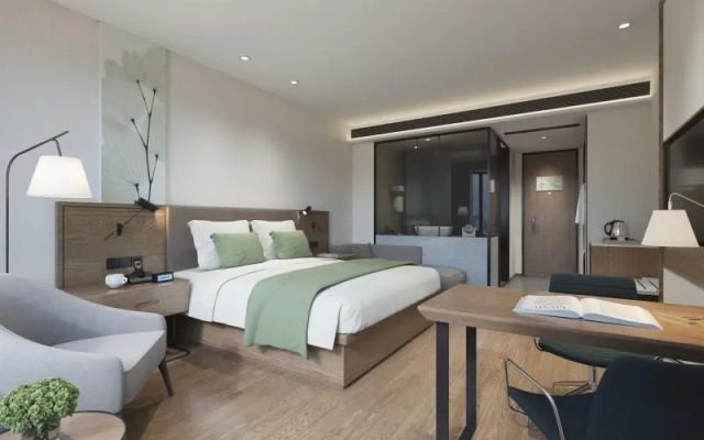 GreenTree Inn Express Hainan Haikou Haixiu Zhong Road