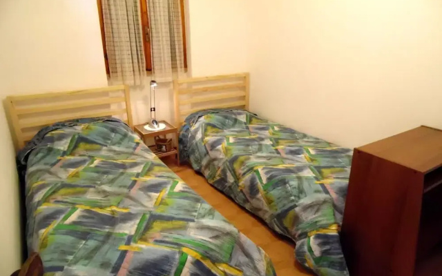 Cozy Apartment With Balcony & Beautiful Lake View