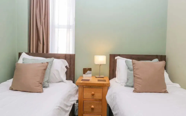 Carlton House Apartment 1