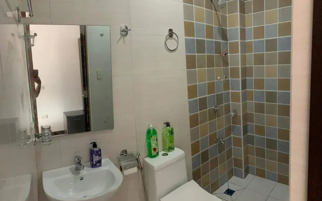 Monati Hostel Panglao