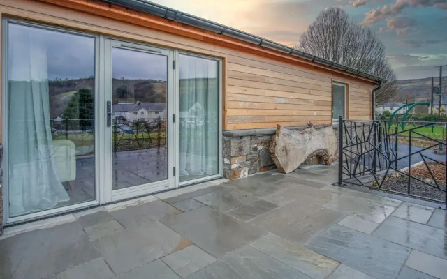 Suite 3 - Sleeping Giant Hotel - PEN Y CAE Inn