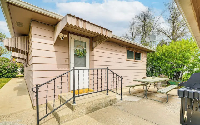 Patio, Grill & Outdoor Dining: Conrad Home!