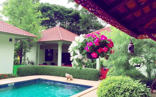 September Inn Villa