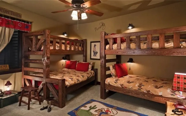 Lookout Lodge