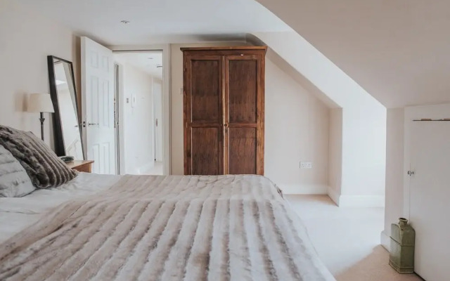 Young Street Boutique Apartments