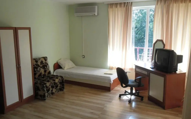 Dobrevi Guest House