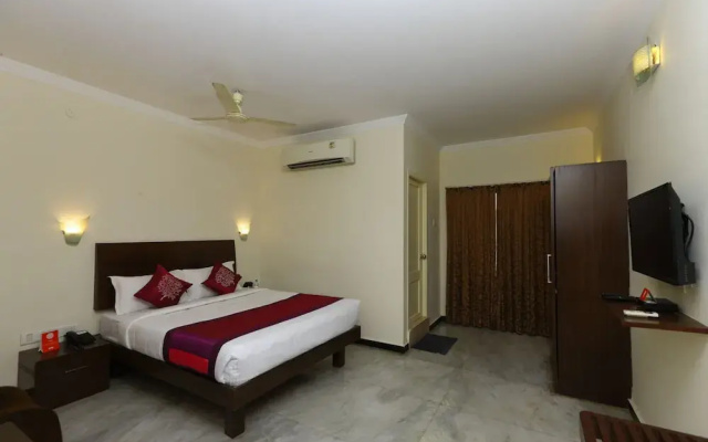 Hotel Planet Grande by OYO Rooms