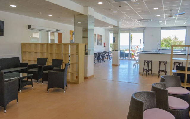 C&b Residencial Albatros