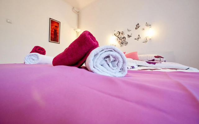 Central Tuzla apt - free parking