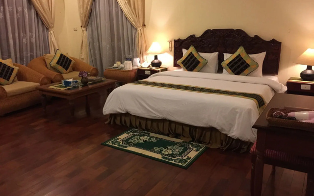 Champa Palace Hotel