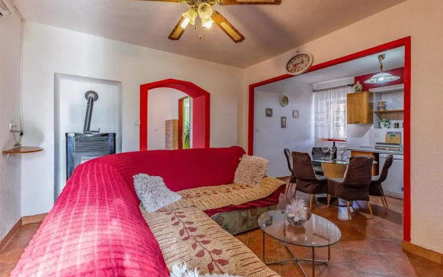Nice Apartment in Pula With Wifi and 3 Bedrooms