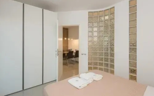Ace Location | Luxury Building