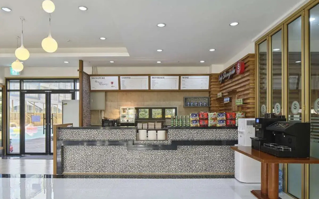 Shin Shin Hotel Jeju City
