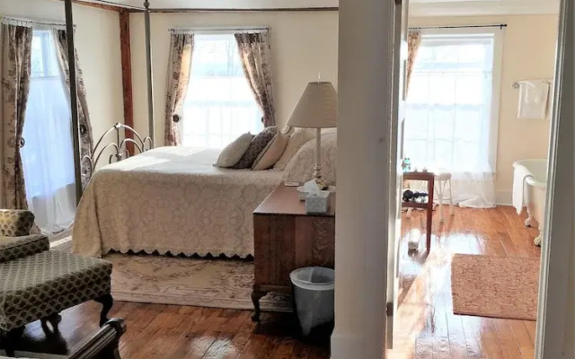 The Rosemont Inn