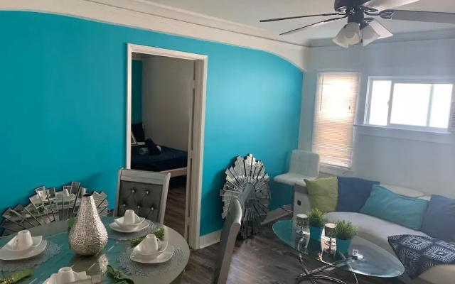Hollywood Comfortable Stay