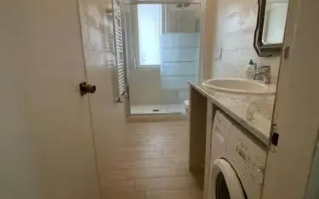 Flat 2 Bedrooms 1 Bathroom - Recco