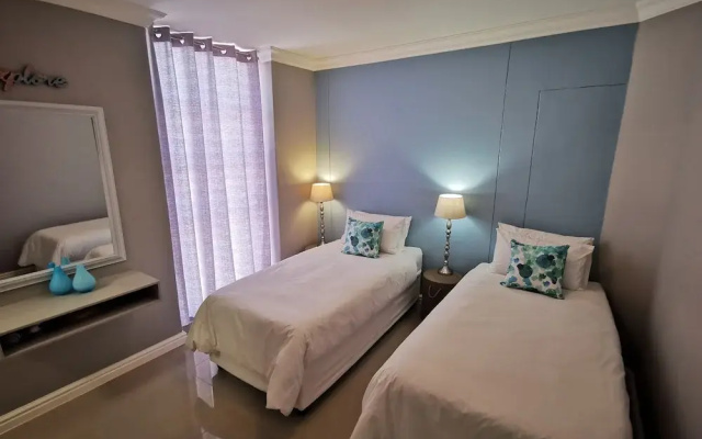 The Sands B32