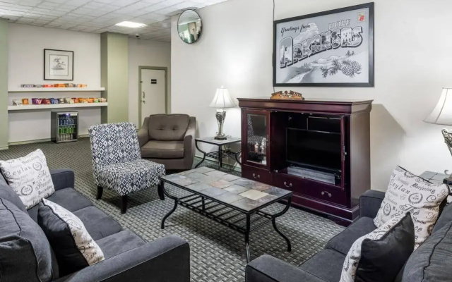 Super 8 By Wyndham Hope