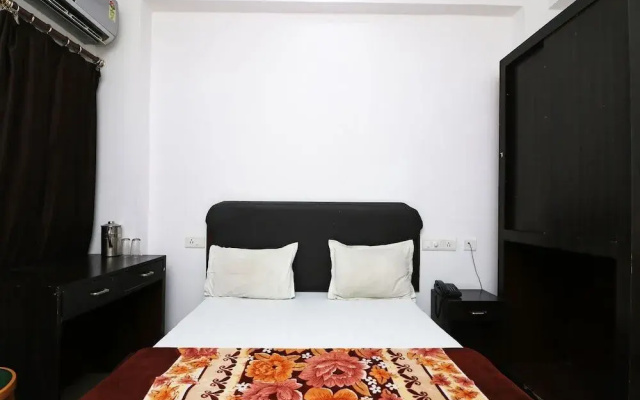 Spot On 42243 Hotel Shubh Sarthak