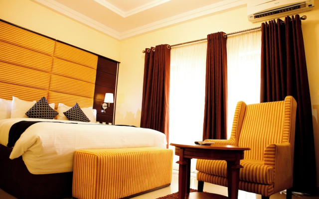 Pinnacle Castle Hotel Asaba