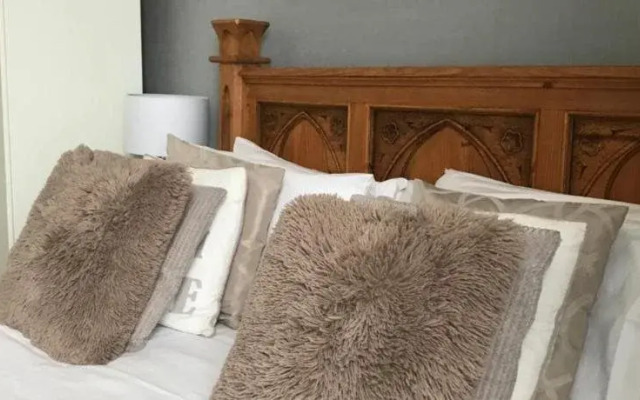 No11b Boutique Rooms