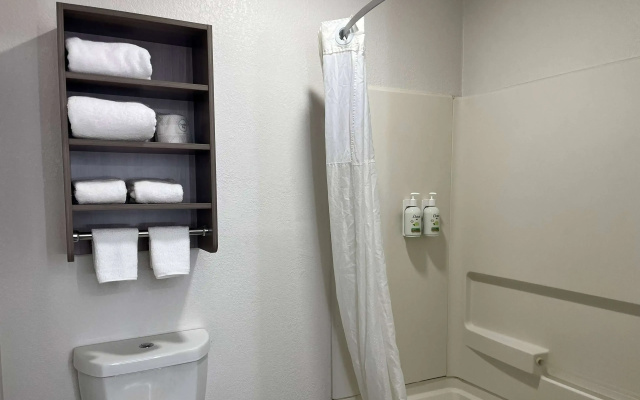 Baymont by Wyndham Indianapolis Northeast