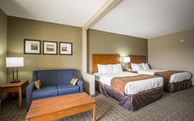 Vista Suites Hotel Near Island Drive Pigeon Forge