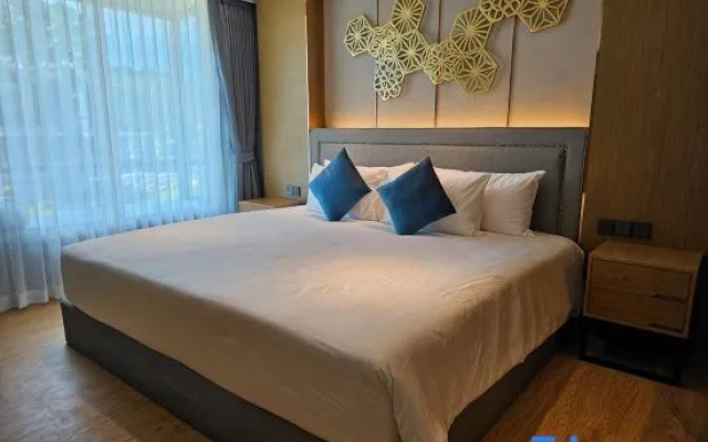 New 1BDR in  . Great pool. 500m Rawai beach