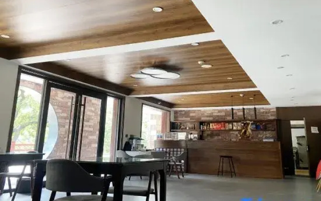 Gulanshe Homestay in Linzhou City