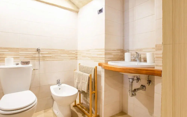 Cosy Holiday Home in Metato With Swimming Pool