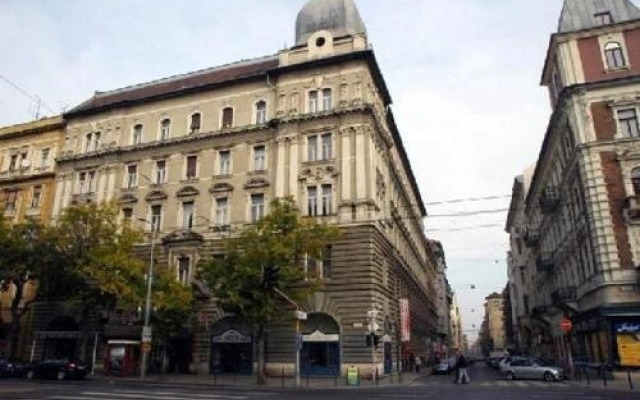 West Budapest Hostel
