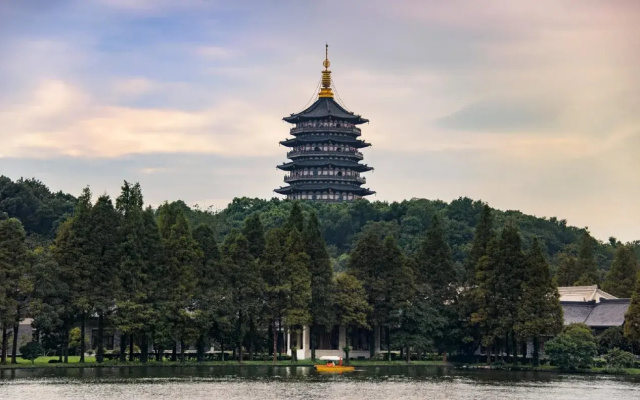 Xuanlong Apartment Hotel