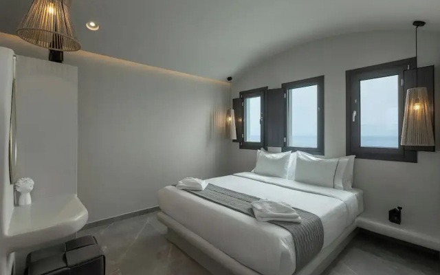 Kudos Suites Firostefani