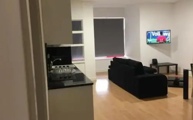 Invicta House Maia
