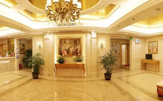Vienna Hotel Qingyuan Yingde Guangming Road