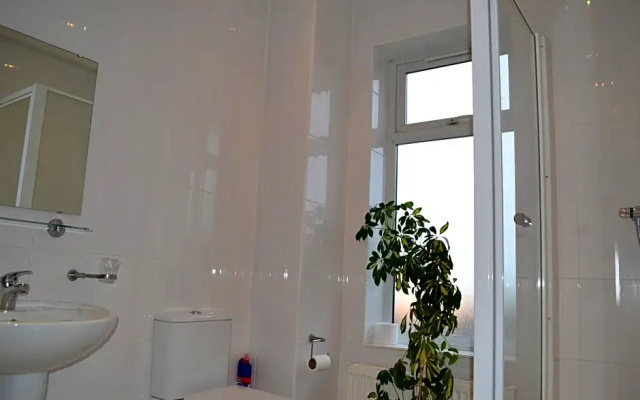 Annies Guest House